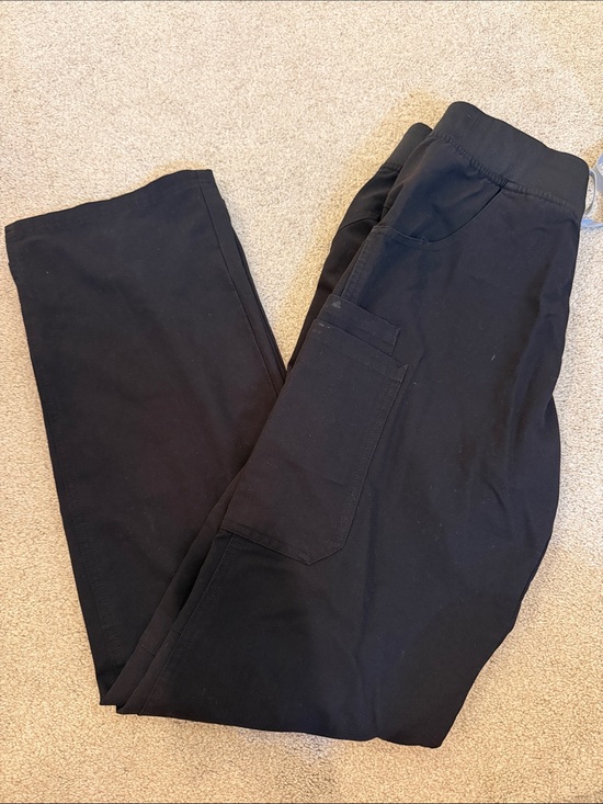 Figs Pants - Figs Black Women's Boot-Cut Scrub Pants with Side Pocket